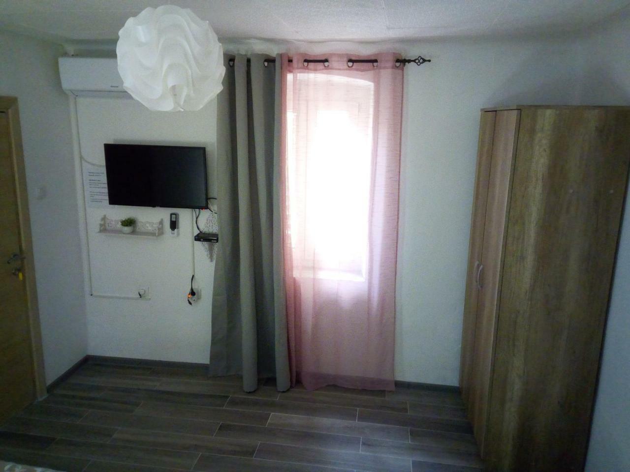 Vicky 1 Apartment Kotor Luaran gambar